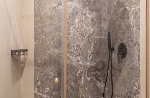 Shkoder Hotel | Vatër Hotel