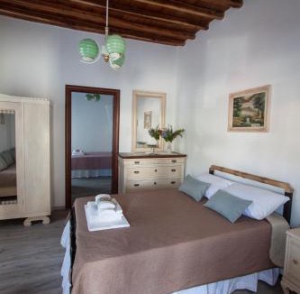 Kini House | Venerdi Libero
