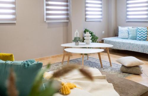 Veroia Apartment | Veria Panorama Luxury Suite with Garden 2