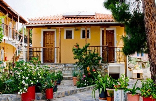 Skiathos Apartment | viila kavourakia Studio - Garden View