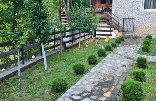 Odanovce House | Vikend kuća Jović