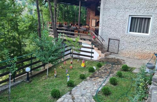 Odanovce House | Vikend kuća Jović