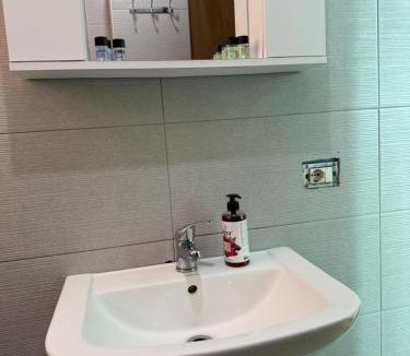 Kashar Apartment | Vila 125 Apartments & Restaurant