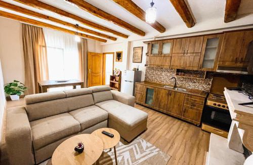 Razem Villa | Vila Alpini