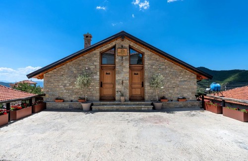 Berat House | Vila Harmoni Roshnik