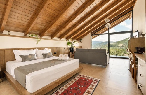 Berat House | Vila Harmoni Roshnik