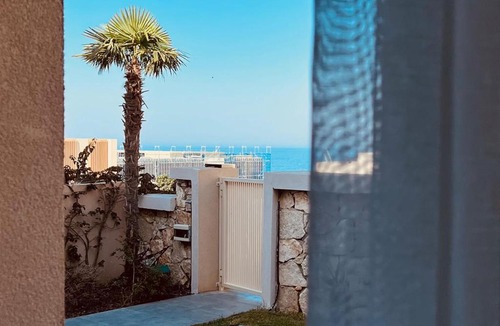 Jala House | Vila Mara