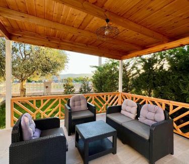 Delvine House | Vila Mehmeti
