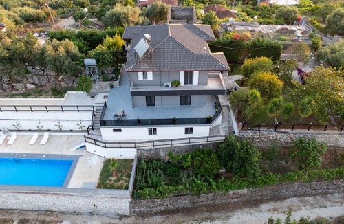 Aliko House | Vila Verde
