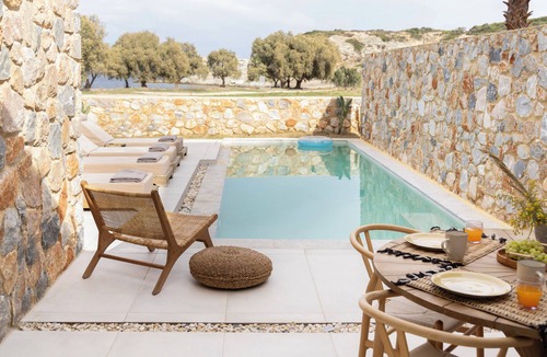 Kymi-Aliveri Villa | Villa 2 – Family Stone Villa for 6 with Private Pool, 1 min to Stomio Beach