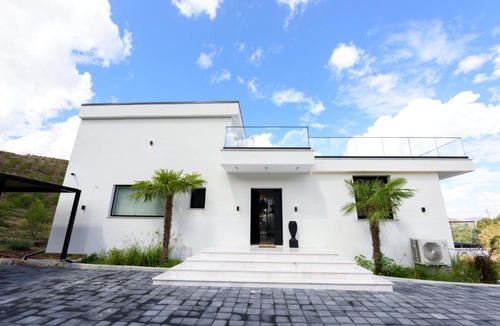Jala Villa | Villa 30 Luxury Place Vlore