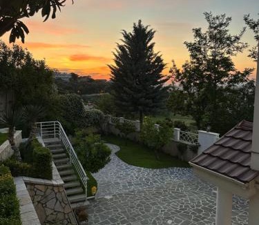 Mjull-Bathore Apartment | Villa 35
