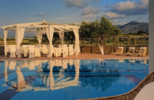 Agkisaras Villa | Villa A & H Villa