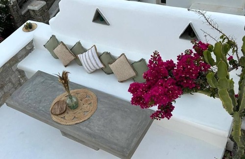 Agios Ioannis Villa | Villa Adelfia with private hot tub
