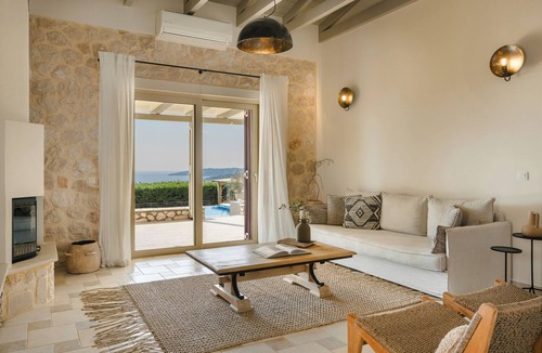 Vlachata Villa | Villa Ainos of Lithos Villas