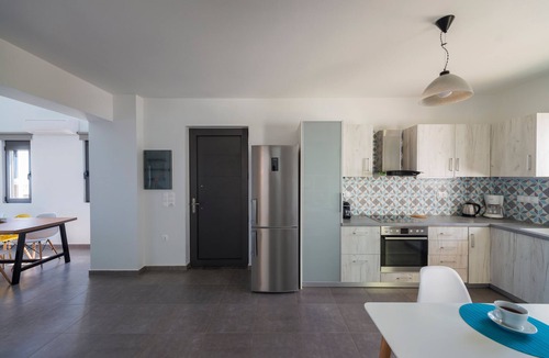 Adelianos Kampos Villa | Villa al Mare. Beachfront with private sunbeds and sunshades!