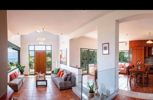 Hersonissos Centre Villa | Villa Alma Hersonissos/Infinity natural salty pool/just 4 min walk to the beach