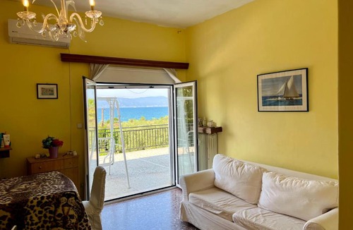 Molos-Agios Konstantinos Villa | Villa Amaltheia , Beachfront