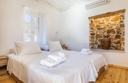 Skopelos Town Villa | Villa Ambeli