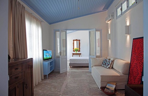 Ixia Villa | Villa Amelie - One Bedroom Villa, Sleeps 4