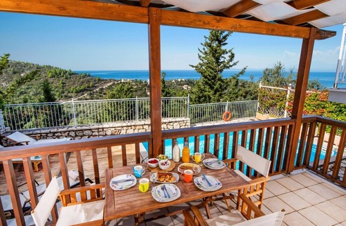Agios Nikitas Villa | Villa Anna Nikitas by Villa Plus