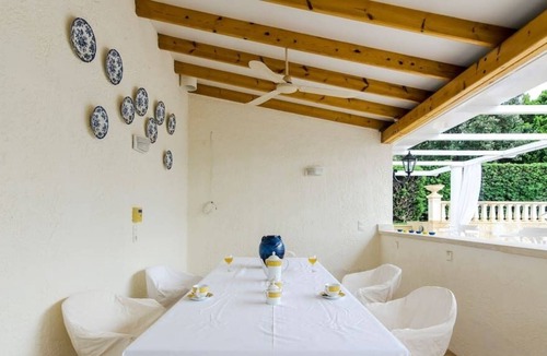 Skotino Villa | Villa Aphrodite- Communal Pool-WiFi-A/C