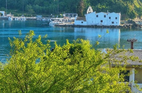 Perama Villa | Villa Armando Corfu Jacuzzi