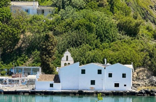 Perama Villa | Villa Armando Corfu Jacuzzi