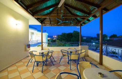Ammoudia Apartment | Villa Avra