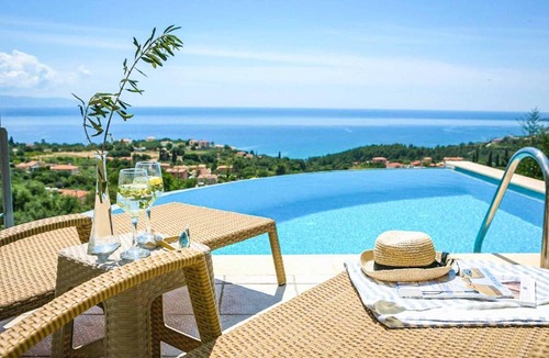 Mousata Villa | Villa Baby Lemoni