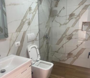 Lukove Apartment | Villa Besnik