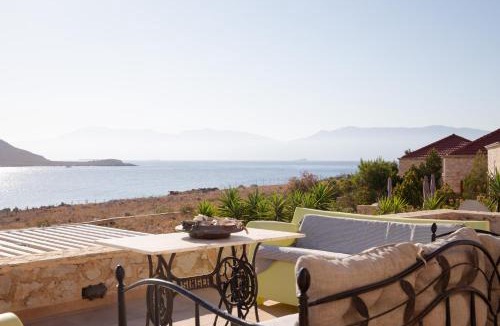 Halki House | Villa Blu Majestic beach villa