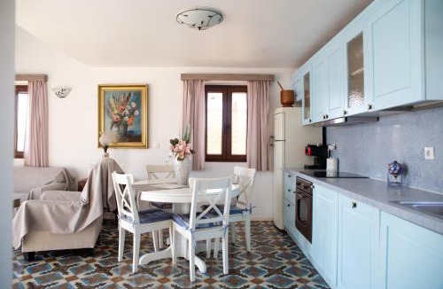 Halki House | Villa Blu Majestic beach villa