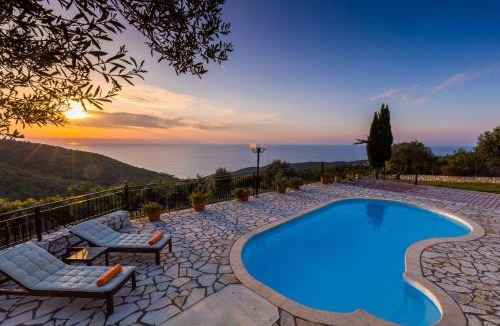 Vasilikiadhes Villa | Villa Cassandra Fiskardo by Villa Plus
