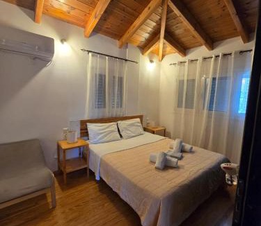 Himare Villa | Villa Castel