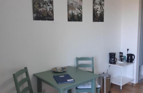 Kampia Apartment | Villa Chariklia Studios