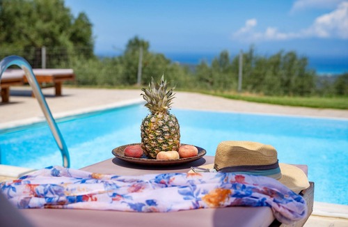 Petaleia Villa | Villa ChrisDina in Nymfes
