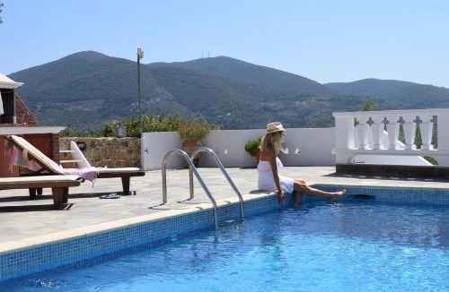 Skopelos Town Villa | Villa Chrysalis