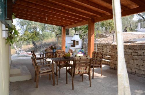 Mpogdanatika House | Villa Clementine