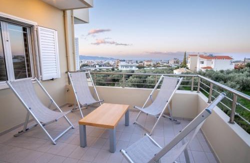 Malevizi Villa | Villa Cool with Private Pool, Mountain & Sea View