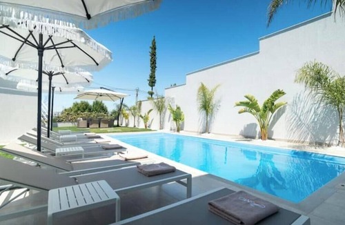 Rade House | Villa Cosmo your gateway to the Galaxy