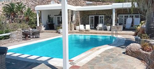 Naousa Villa | VILLA CRYSTAL BLUE SEA