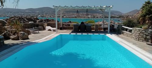 Naousa Villa | VILLA CRYSTAL BLUE SEA