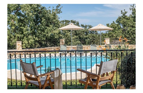 Gerani Villa | Villa DAFNI - Gerani Villas with private swimming pool