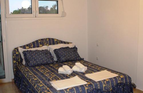 Alexandroupoli Apartment | Villa Dimitri - GardenSide Souterrain