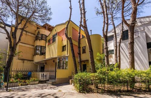 Golem Villa | Villa Dita Qerret Relaxing Beachfront Stay by PikHost