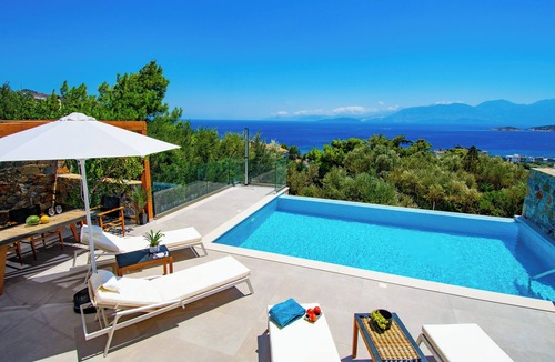 Agios Nikolaos Town Villa | Villa Driros | 4 Βedroom Complex Villas