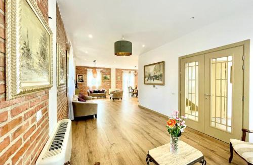 Mullet Villa | Villa Edmond in the Hills