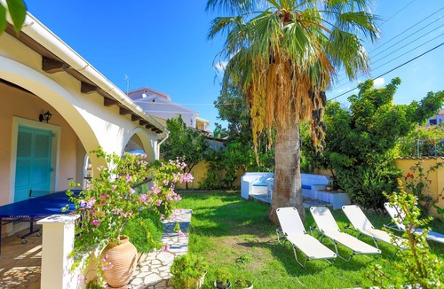 Petaleia Villa | Villa Eftihia in Nymfes