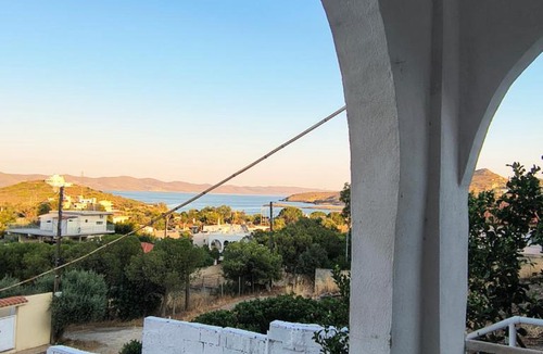Agia Marina Mikrolimanou House | Villa Elvira